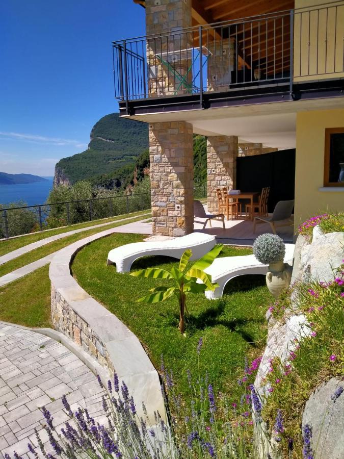 Appartamenti Villa Vagne By Gardadomusmea Tremosine Exteriör bild
