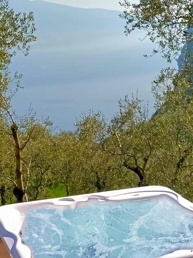 Appartamenti Villa Vagne By Gardadomusmea Tremosine Exteriör bild
